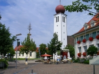 1200px-Kressbronn_church_and_chapell